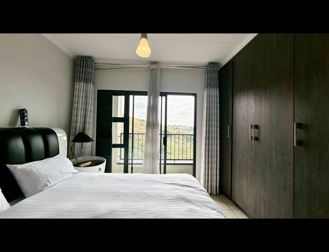 2 BEDROOM APARTMENT FOR SALE IN OAKDENE